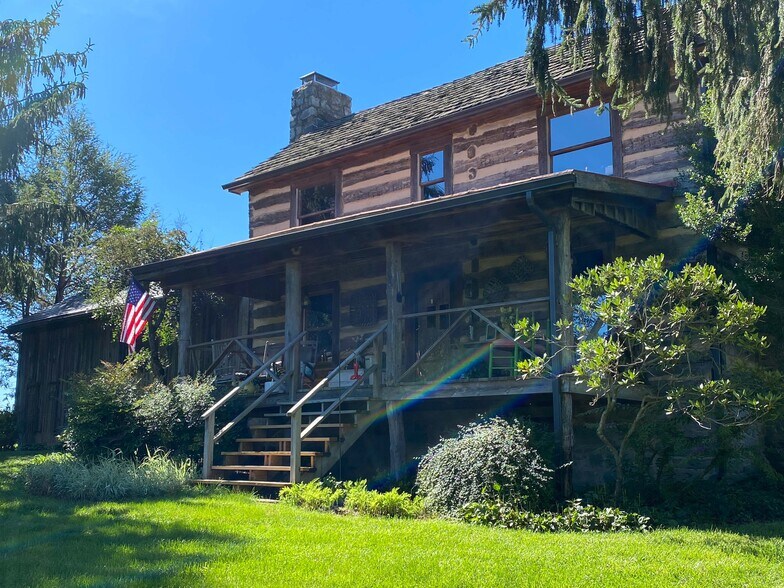 219 Ridge Rd, Mount Solon, VA for sale - Primary Photo - Image 1 of 1