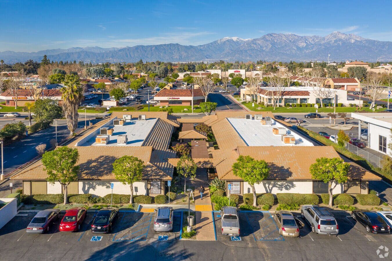 5365 Walnut Ave, Chino, CA 91710