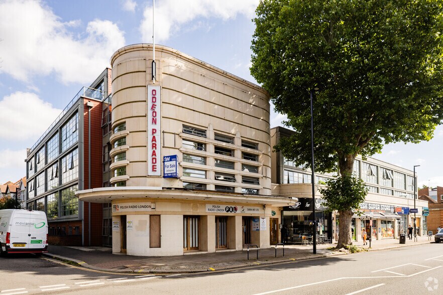 8 Odeon Parade, Isleworth for sale - Primary Photo - Image 1 of 1