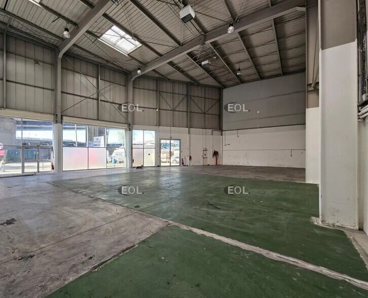 Industrial in Charenton-le-Pont for lease - Interior Photo - Image 3 of 18