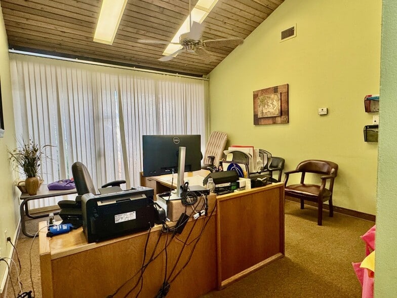 801 Corpus Christi St, Laredo, TX for sale - Interior Photo - Image 3 of 9