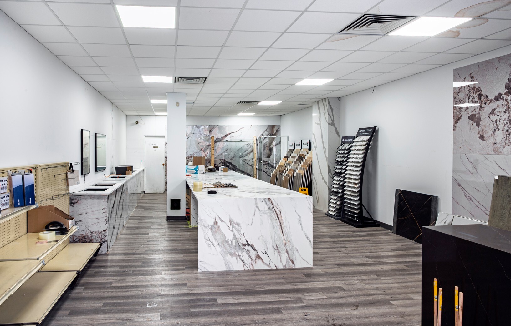 2102-2130 Glenmore Crt SE, Calgary, AB for lease Interior Photo- Image 1 of 2