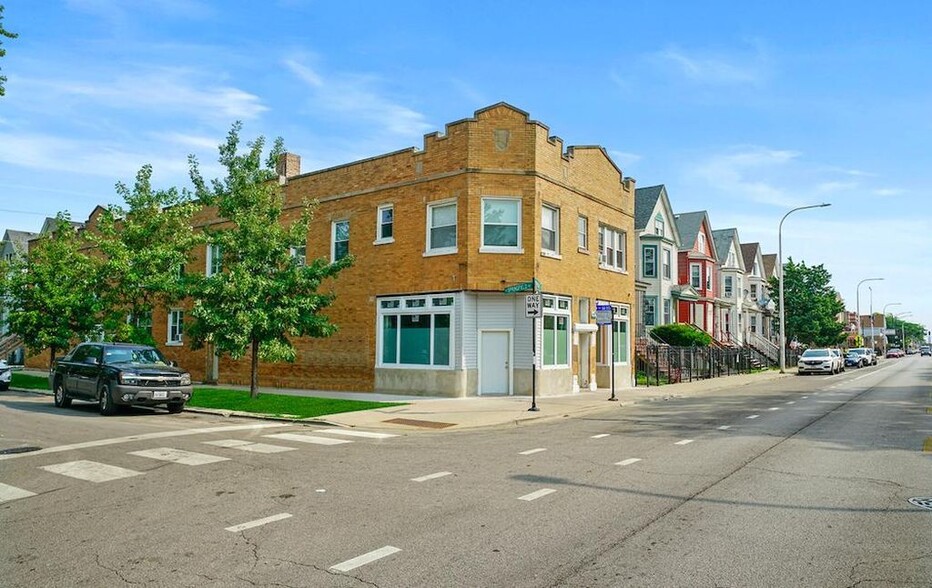 3856 W Diversey Ave, Chicago, IL for sale - Primary Photo - Image 1 of 1