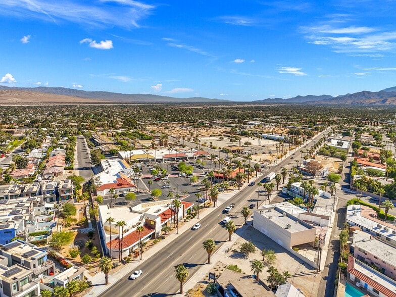 2500-2520 N Palm Canyon Dr, Palm Springs, CA for lease - Building Photo - Image 3 of 4