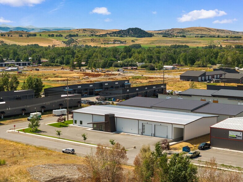 195 Homestake Dr, Bozeman, MT for sale - Building Photo - Image 1 of 1