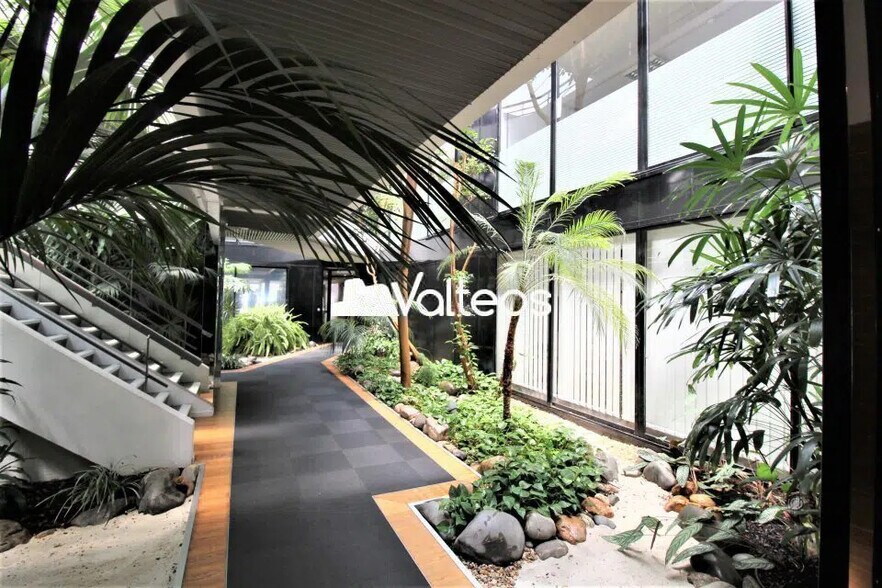 2 Impasse Boudeville, Toulouse for lease - Building Photo - Image 1 of 9