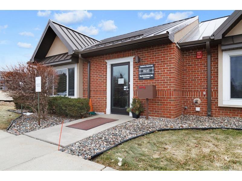 8645 Eagle Point Blvd, Lake Elmo, MN for sale Building Photo- Image 1 of 1