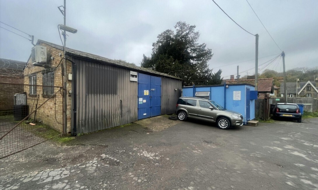 15 Worlds End Ln, Bromley for lease Primary Photo- Image 1 of 2