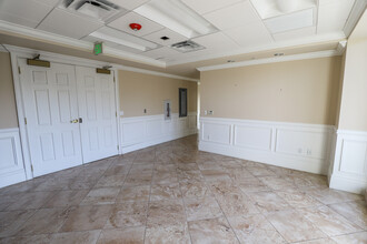 1800 W University Ave, Gainesville, FL for lease Building Photo- Image 2 of 13