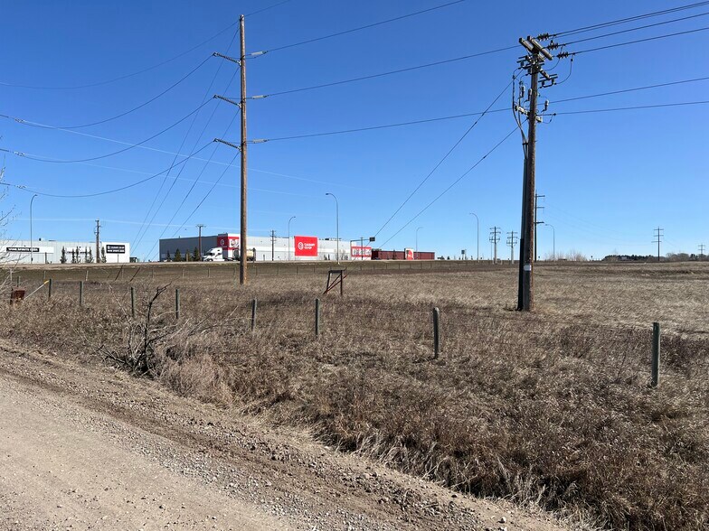 NW 12-24-25W4 Highway #1, Strathmore, AB for sale - Primary Photo - Image 1 of 4