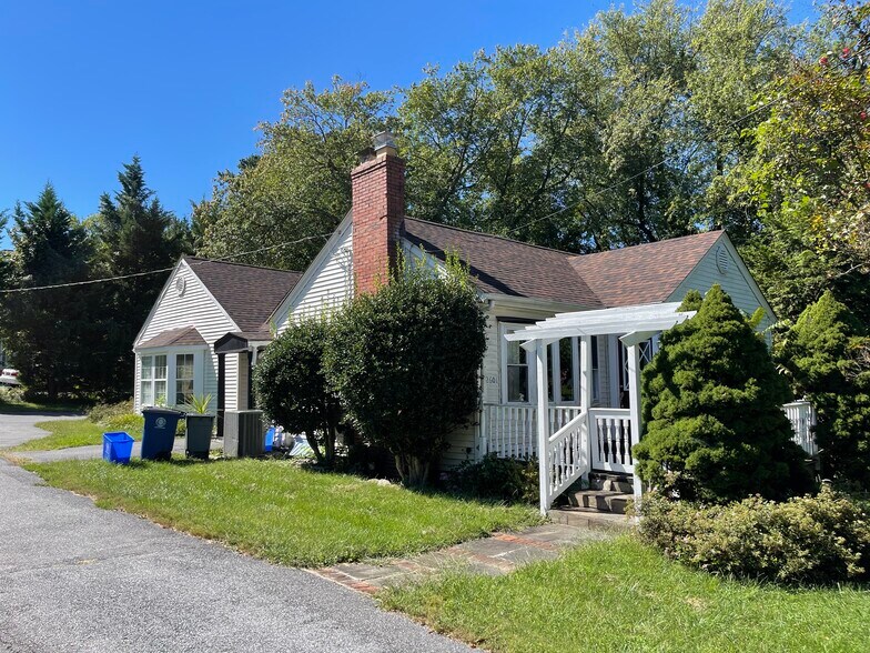 2601 Briggs Chaney Rd, Silver Spring, MD 20905