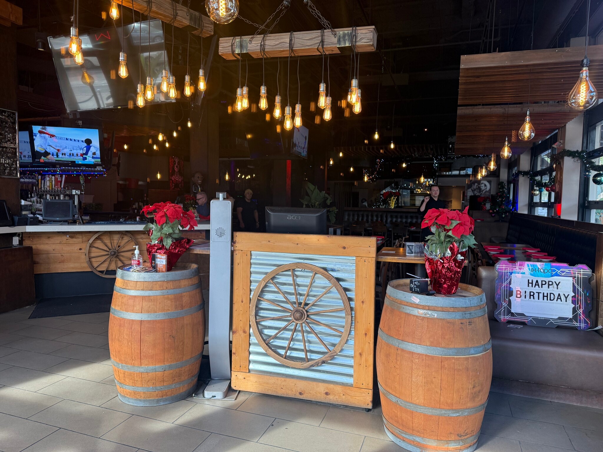 119 E Colorado Blvd, Pasadena, CA for lease Interior Photo- Image 1 of 26