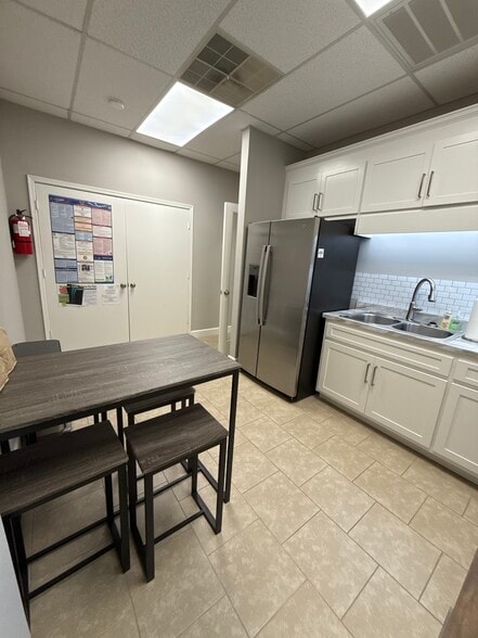 1635 McFarland Blvd N, Tuscaloosa, AL for lease - Building Photo - Image 3 of 8