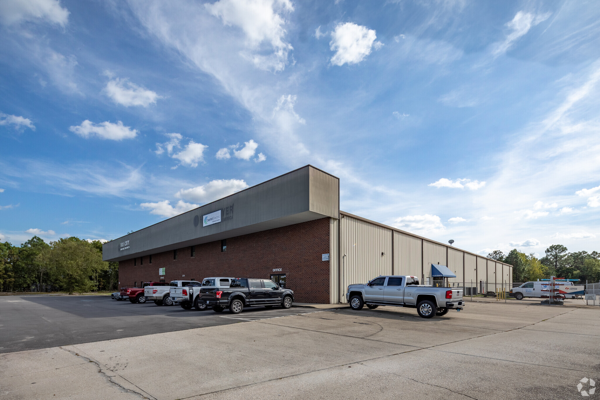 334 East Mountain Dr, Fayetteville, NC for lease Building Photo- Image 1 of 9