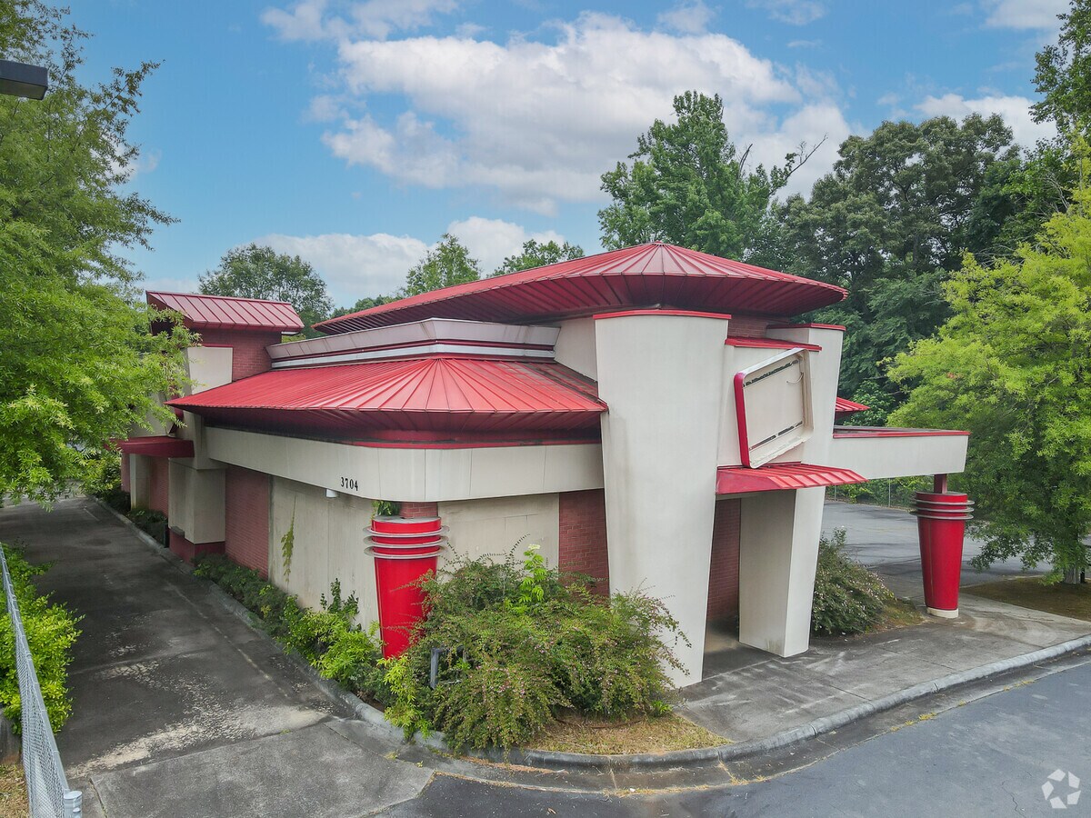 3704 W WT Harris Blvd, Charlotte, NC 28269