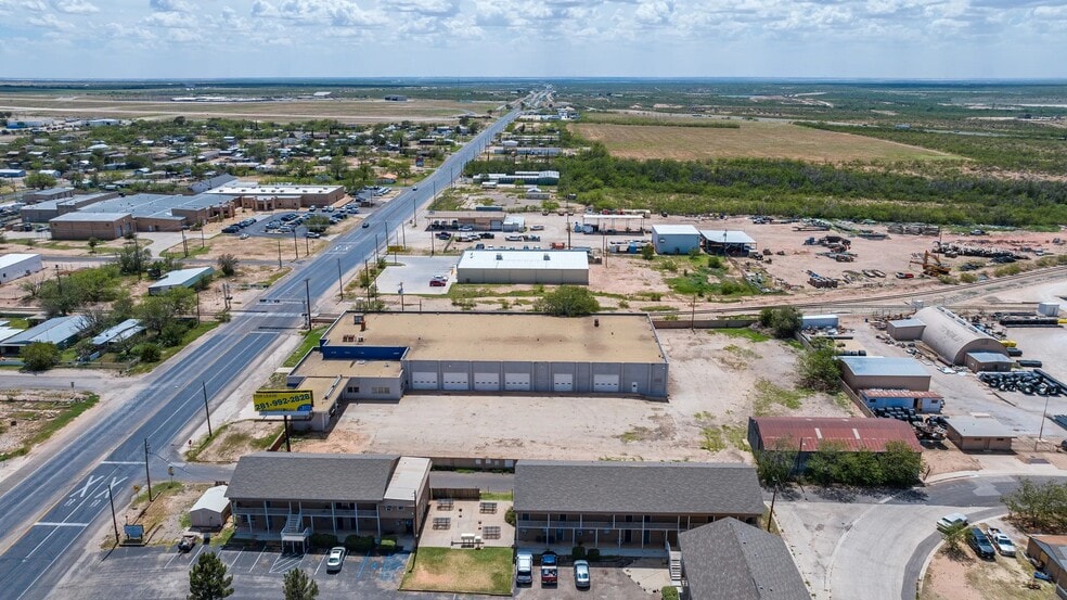 3418 W Highway 80, Big Spring, TX for lease - Building Photo - Image 3 of 20
