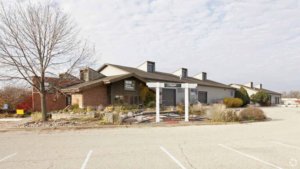 29800 N US 12 Rt, Wauconda, IL for sale - Primary Photo - Image 1 of 1