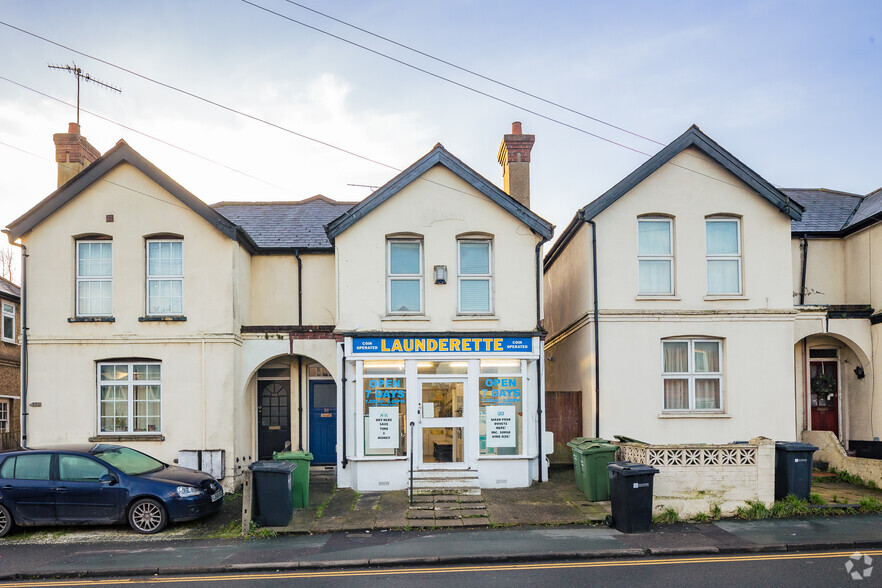 35-35A Madrid Rd, Guildford for sale - Primary Photo - Image 1 of 2