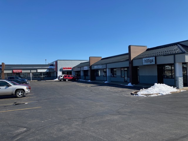 N474 Eisenhower Dr, Appleton, WI for lease - Building Photo - Image 2 of 8