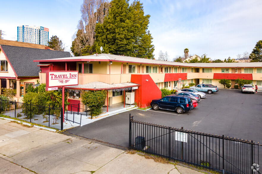 436 W MacArthur Blvd, Oakland, CA for sale - Primary Photo - Image 1 of 5