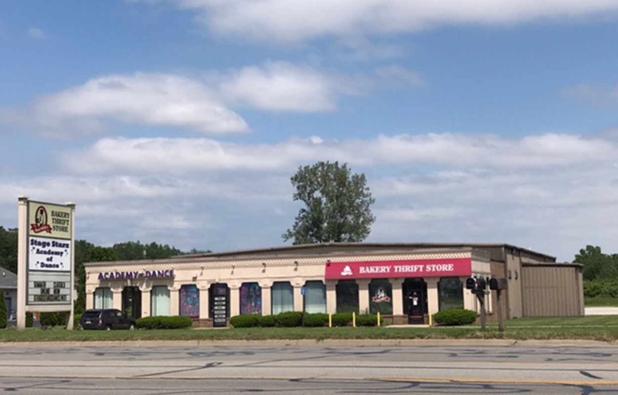 6800 Lewis Ave, Temperance, MI 48182