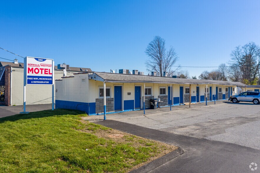 344 Westport Ave, Norwalk, CT for sale - Primary Photo - Image 1 of 1