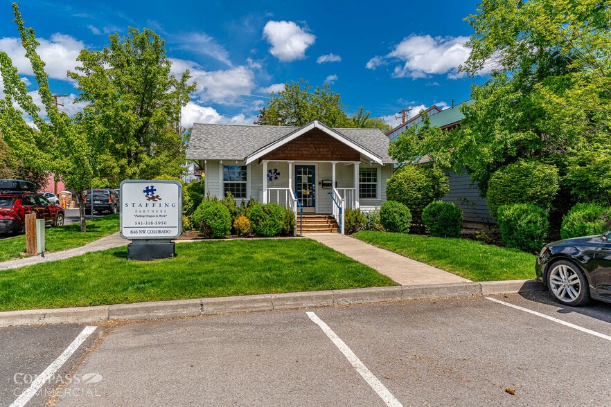 846 NW Colorado Ave, Bend, OR for sale - Primary Photo - Image 1 of 15