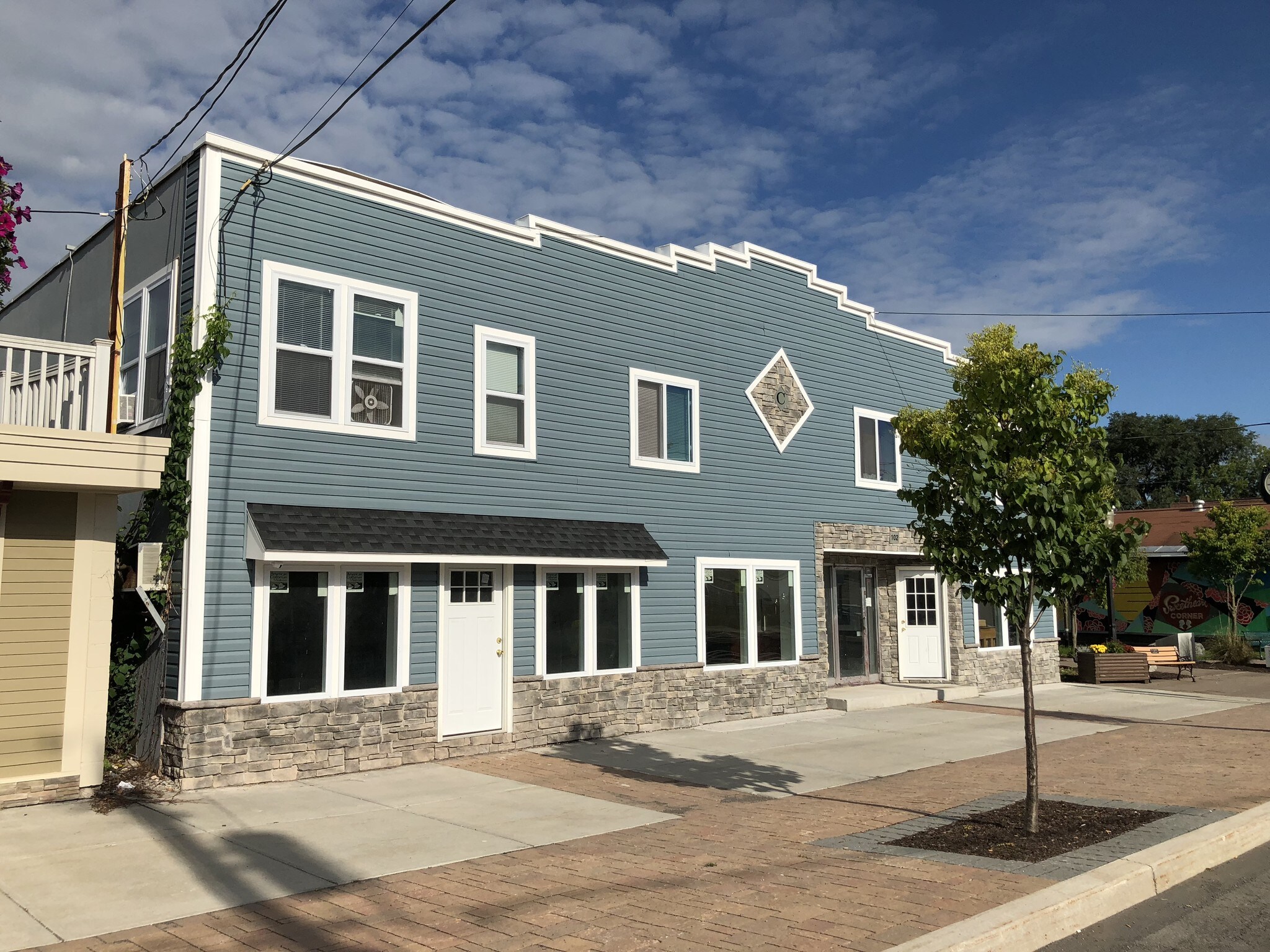 102 S Main St, North Syracuse, NY for sale Primary Photo- Image 1 of 1