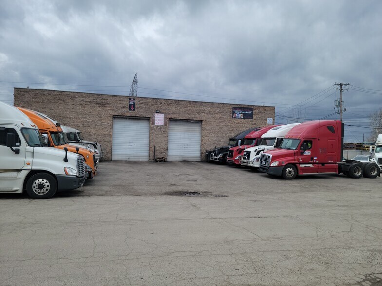 9010 Beloit Ave, Bridgeview, IL for sale - Primary Photo - Image 1 of 1