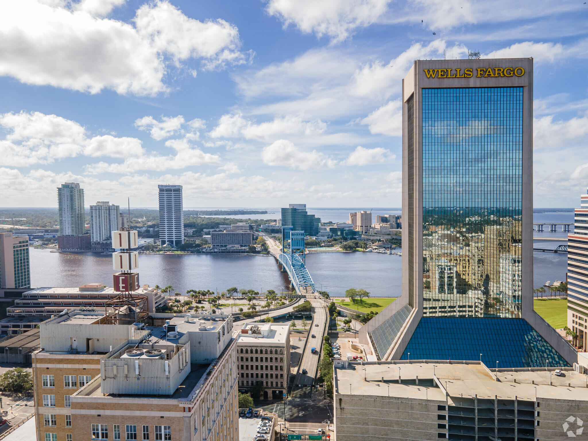 1 Independent Dr, Jacksonville, FL for lease Building Photo- Image 1 of 34