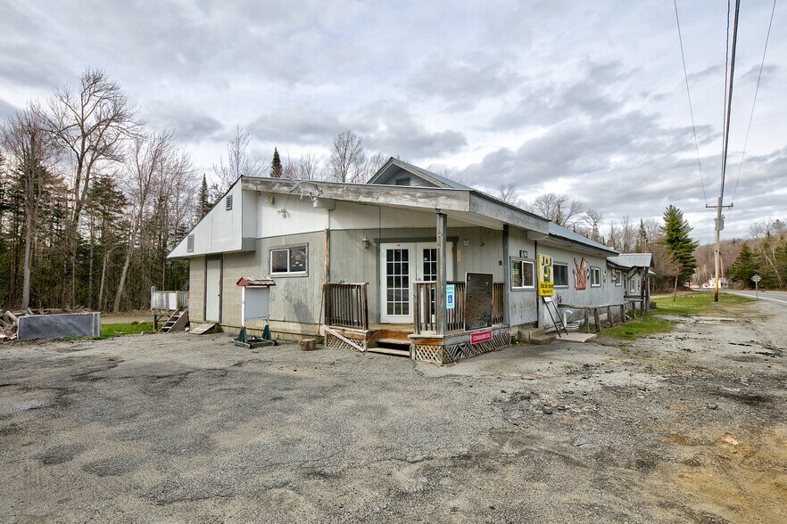 2467 State Route 8, Johnsburg, NY 12843