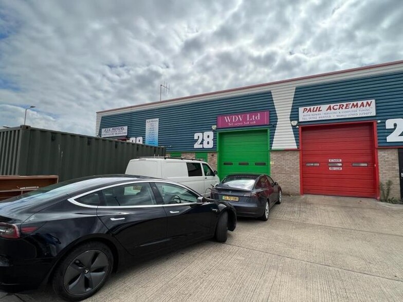 28 Farriers Way, Southend On Sea for lease - Building Photo - Image 1 of 1