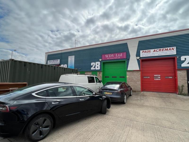 28 Farriers Way, Southend On Sea for lease Building Photo- Image 1 of 2