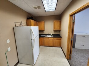 3212 14th Ave S, Fargo, ND for lease Building Photo- Image 2 of 7