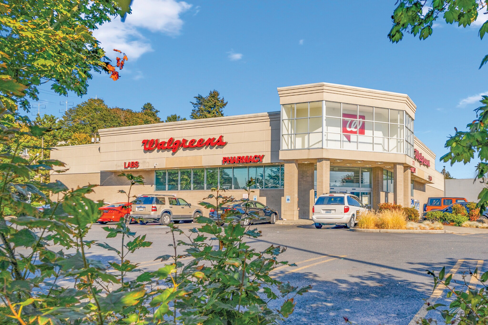 275 Rainier Ave S, Renton, WA 98057