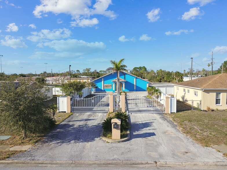 6333 Langston Ave, New Port Richey, FL for sale - Building Photo - Image 1 of 18