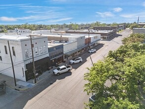 107 W Main St, Cameron, TX - AERIAL  map view - Image1