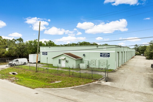 More details for 2155 NW Settle Ave, Port Saint Lucie, FL - Industrial for Lease