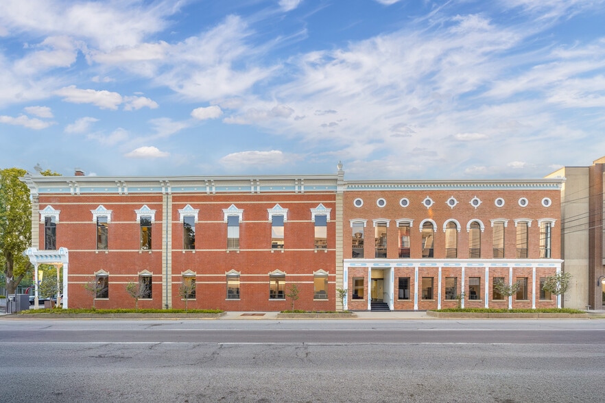 301 Washington St, Columbus, IN for lease - Building Photo - Image 2 of 59