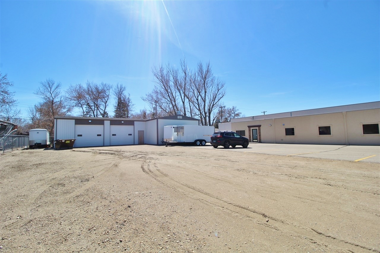 2408 Burdick Expy E, Minot, ND 58701 - Burdick Expy Office Space | LoopNet