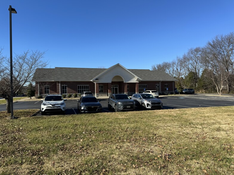 625 Three Springs Rd, Bowling Green, KY for sale - Primary Photo - Image 1 of 1