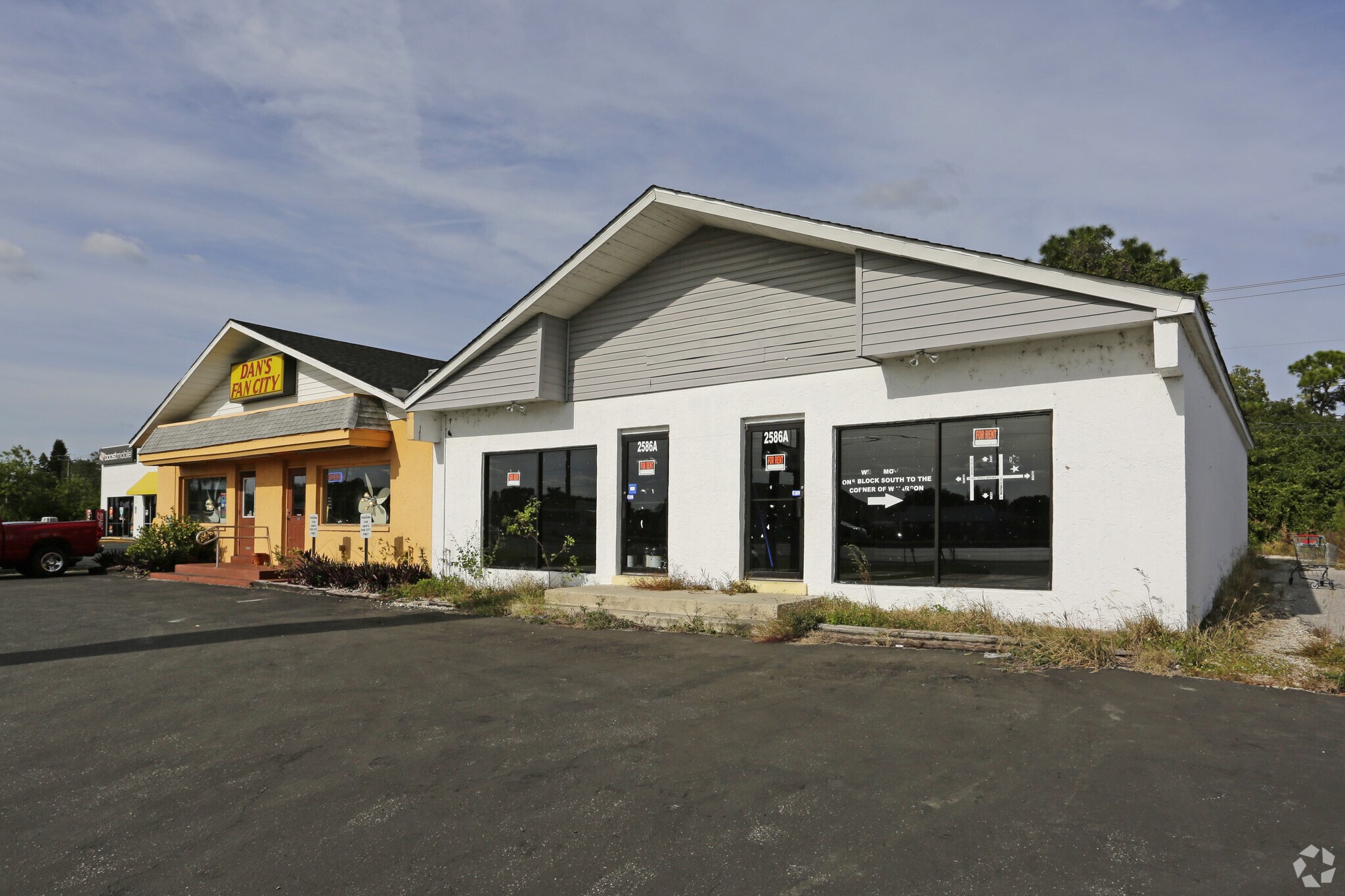 2586 Tamiami Trl, Port Charlotte, FL for lease Building Photo- Image 1 of 2