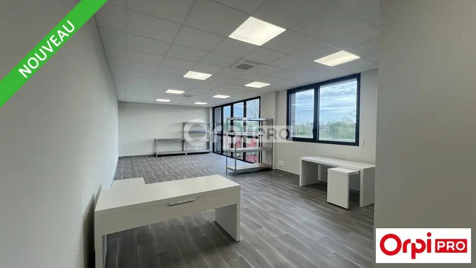 Office in Bourg-lès-Valence for lease - Building Photo - Image 2 of 4