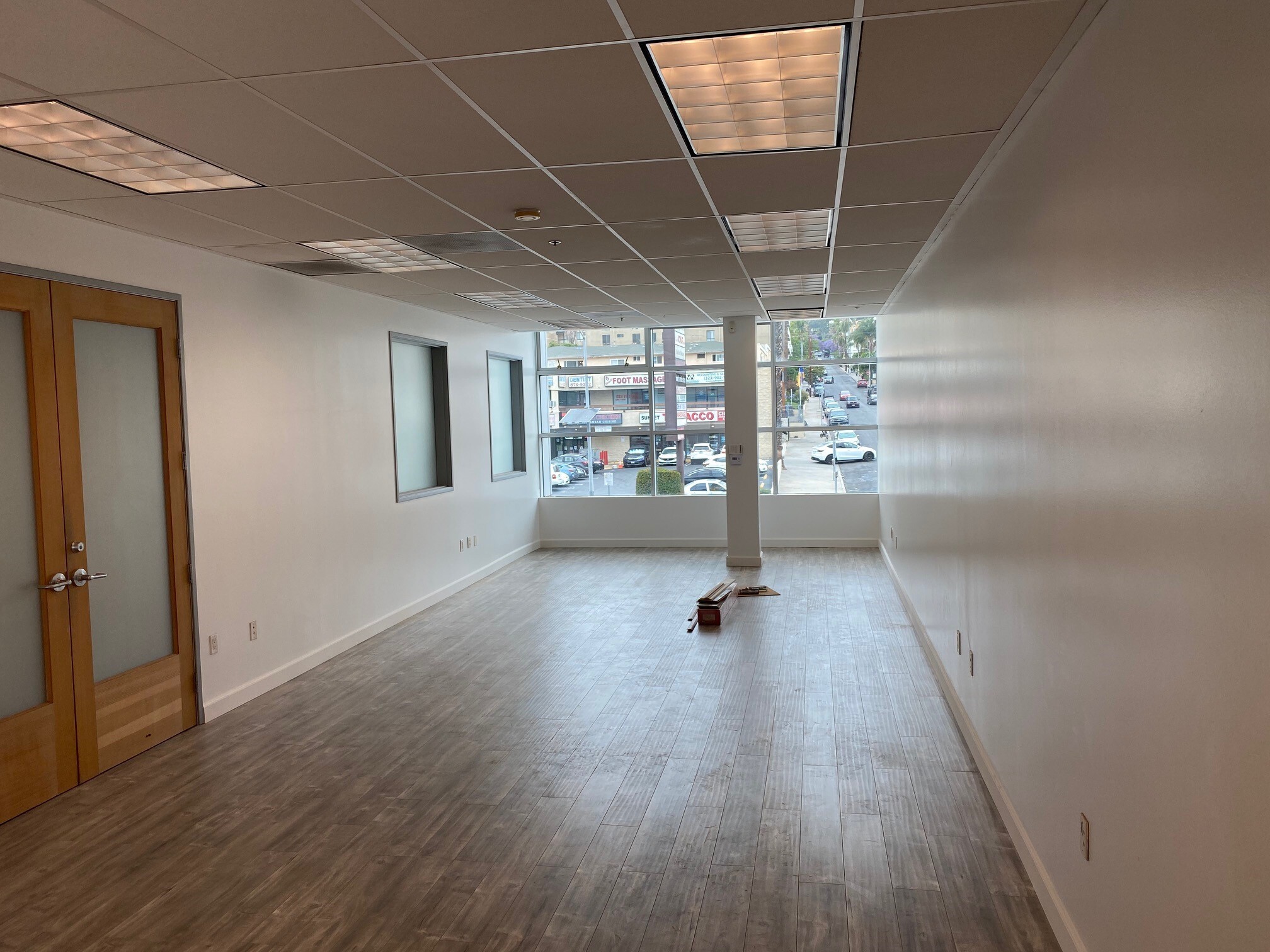 7288 Sunset Blvd, Los Angeles, CA for lease Interior Photo- Image 1 of 5