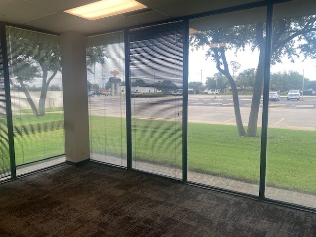 3300 N A St, Midland, TX for lease - Interior Photo - Image 3 of 6