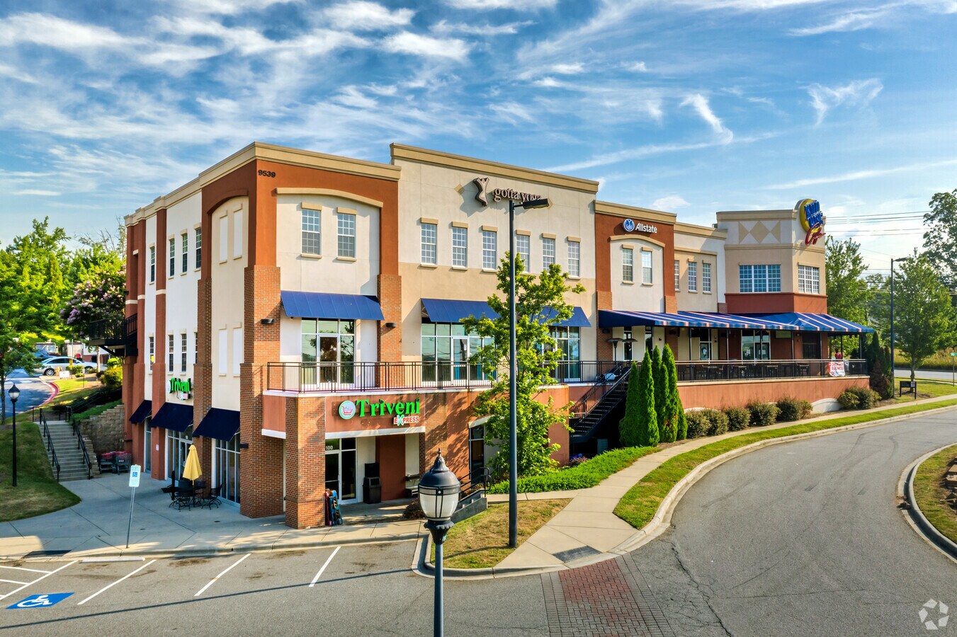 9539 Pinnacle Dr, Charlotte, NC 28262