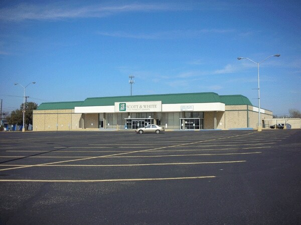 2327 S 57th St, Temple, TX for lease - Building Photo - Image 3 of 9