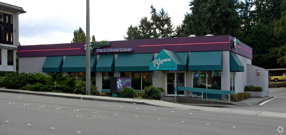 10713 Main St, Bellevue, WA for sale - Building Photo - Image 3 of 6