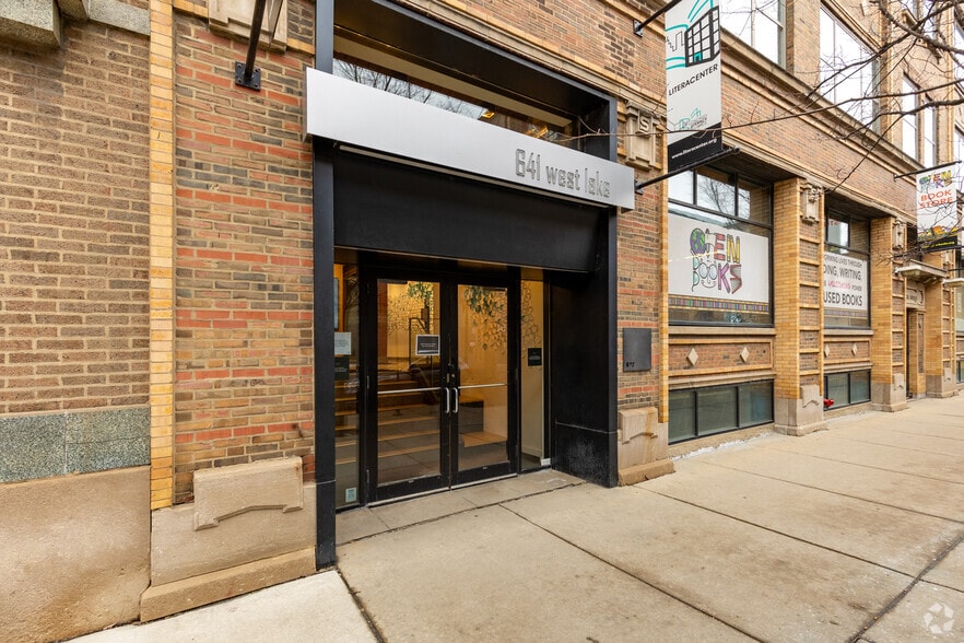 641-651 W Lake St, Chicago, IL for lease - Building Photo - Image 3 of 10