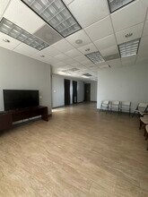 9440 Bellaire Blvd, Houston, TX for lease Building Photo- Image 2 of 7